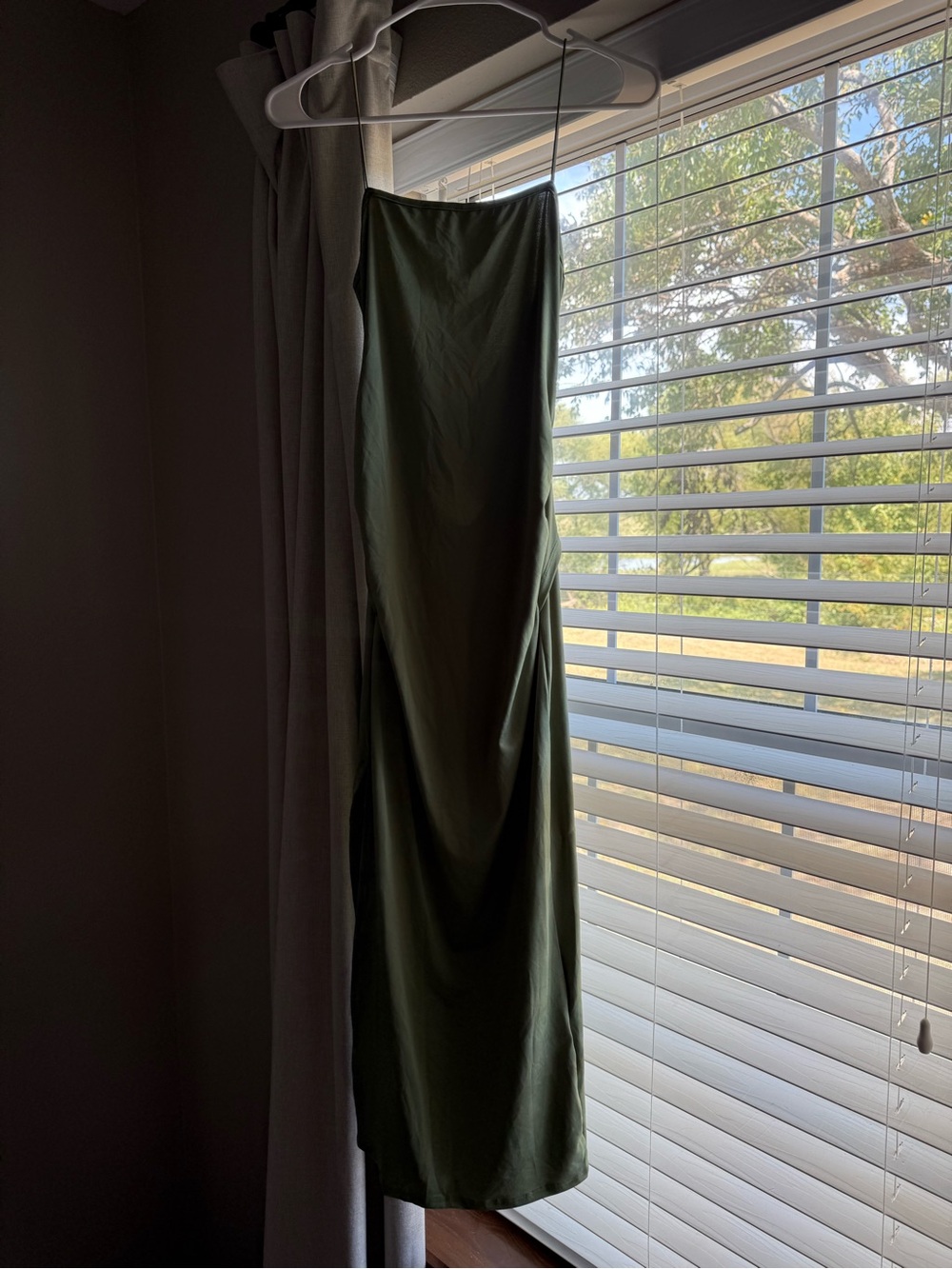 SHEIN Olive Green Single Drapery Panel
